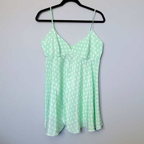 Victoria's Secret Babydoll fly away polka dot satin nighty large - Picture 1 of 8